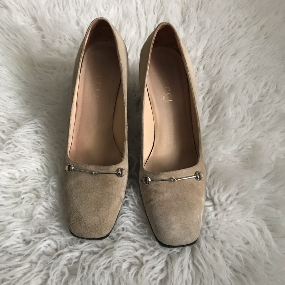 Gucci Horsebit Suede Pumps